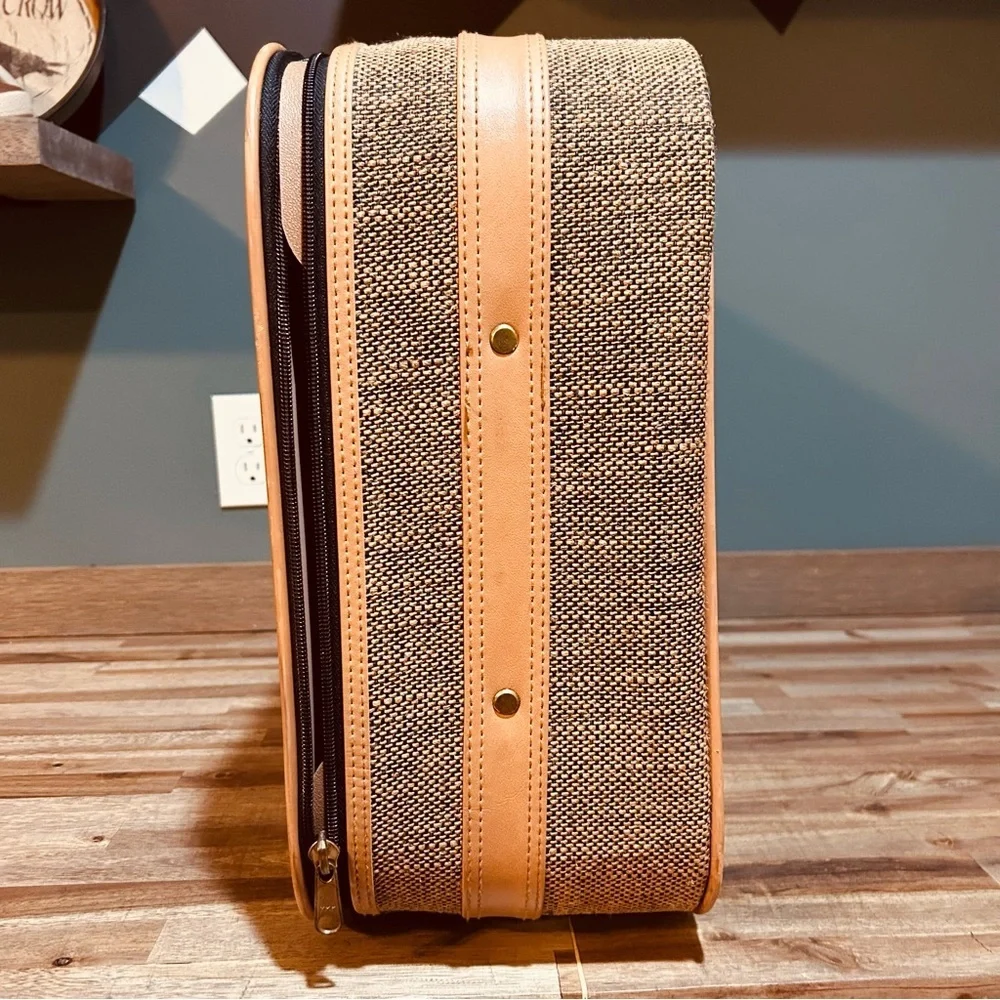 Vintage Fifth Avenue Tweed Hard-Sided Suitcase Tan Leather Trim